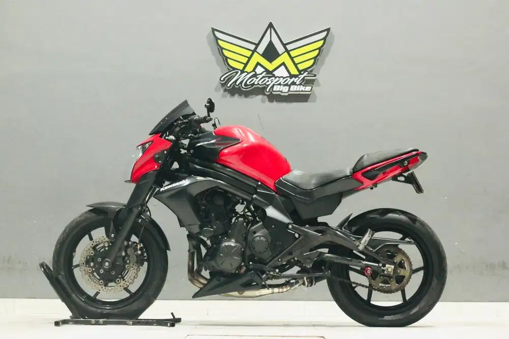 Kawasaki er6n 650 like new mesin sehat unit siap turing jauh