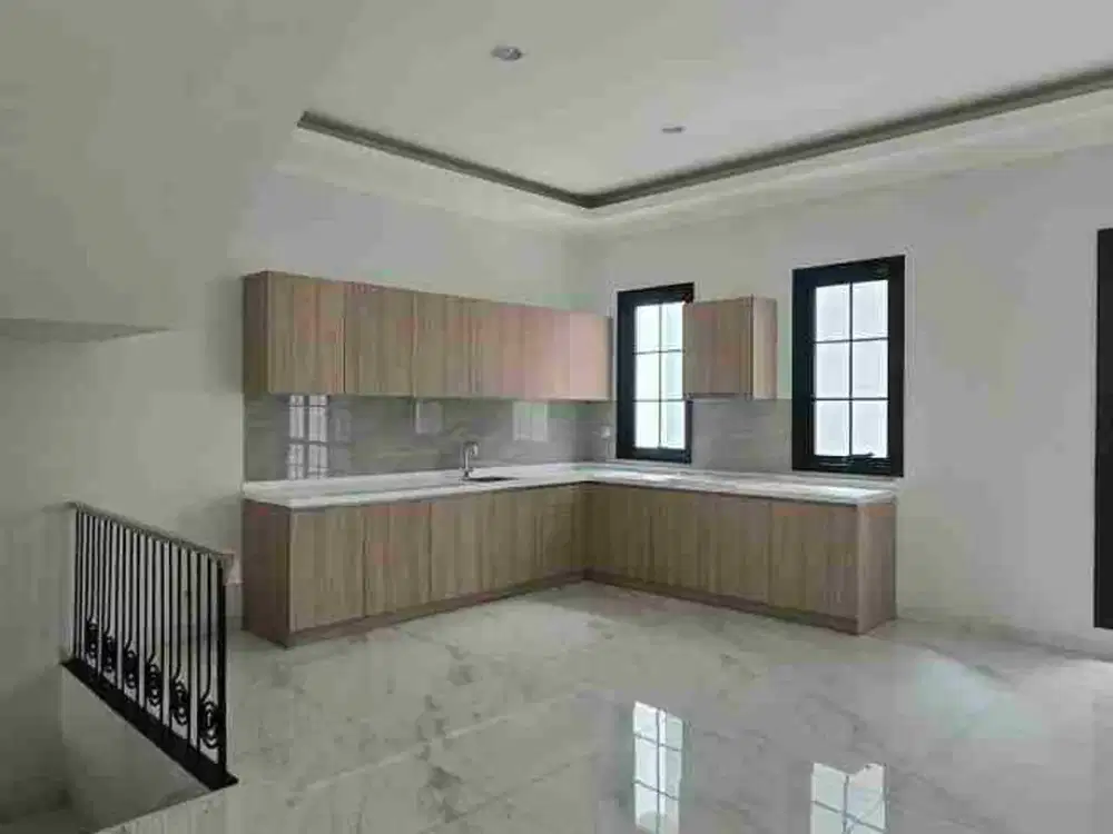 Disewakan  Rumah Brand New 3 Lantai di Winona Alam Sutera