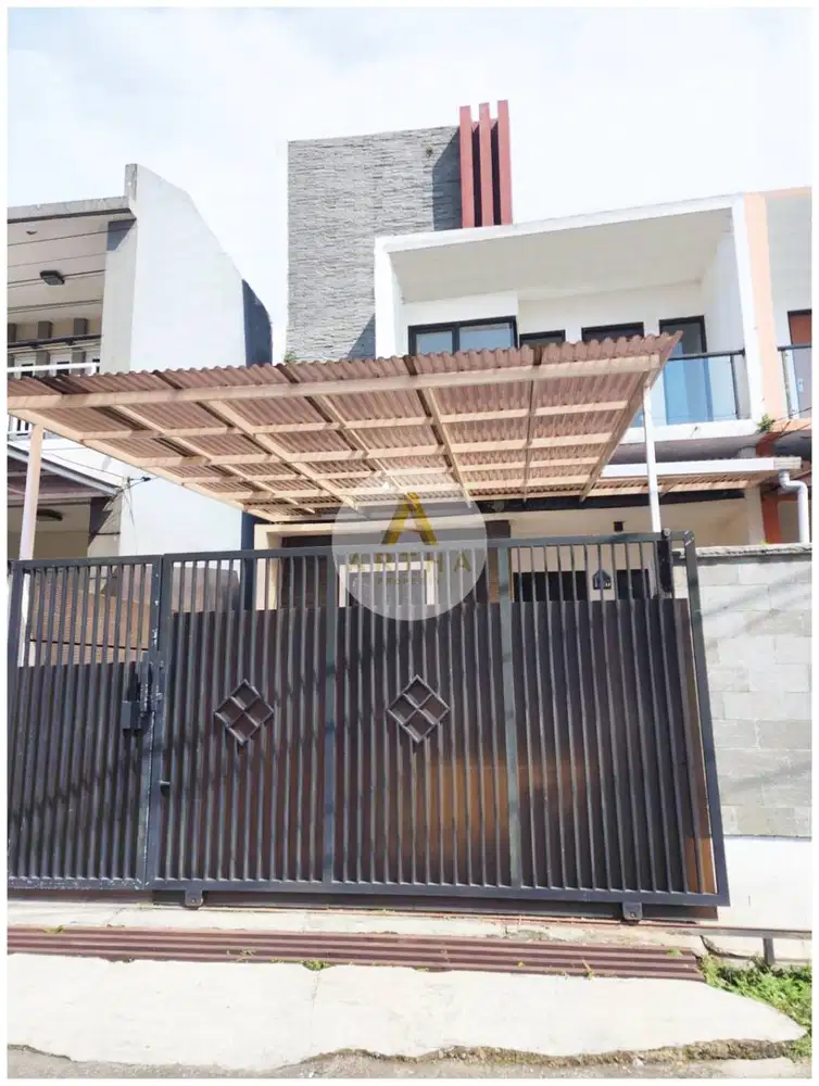 Jual Rumah Bagus 2 Lantai Siap Huni di Taman Cibaduyut Indah Bandung