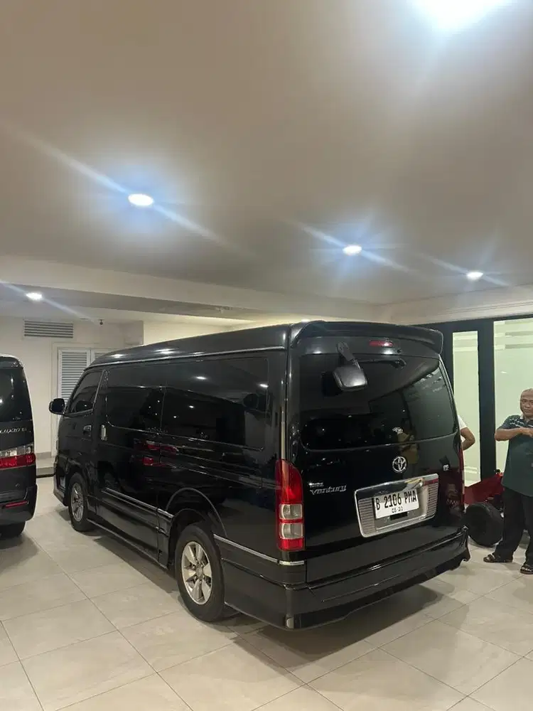 Mobil langka / rare TOYOTA VENTURY 2013 A/T