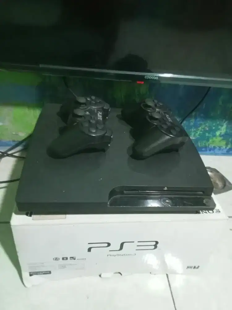 PS 3 dan tv (2 set)