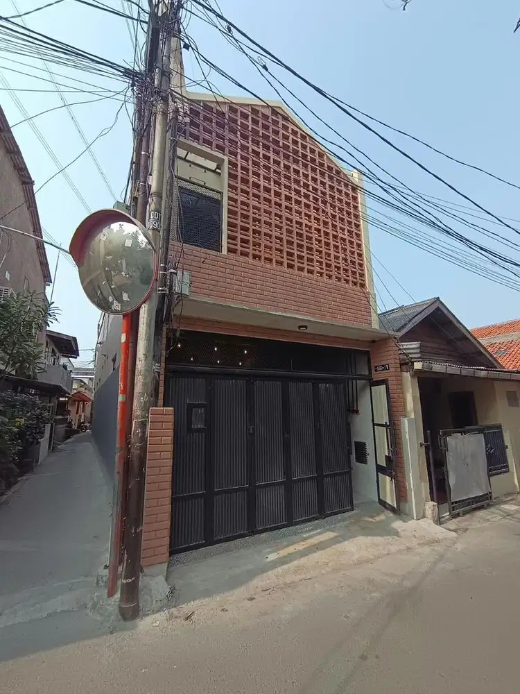 RUMAH DIKONTRAKAN CAWANG CILILITAN JAKARTA TIMUR