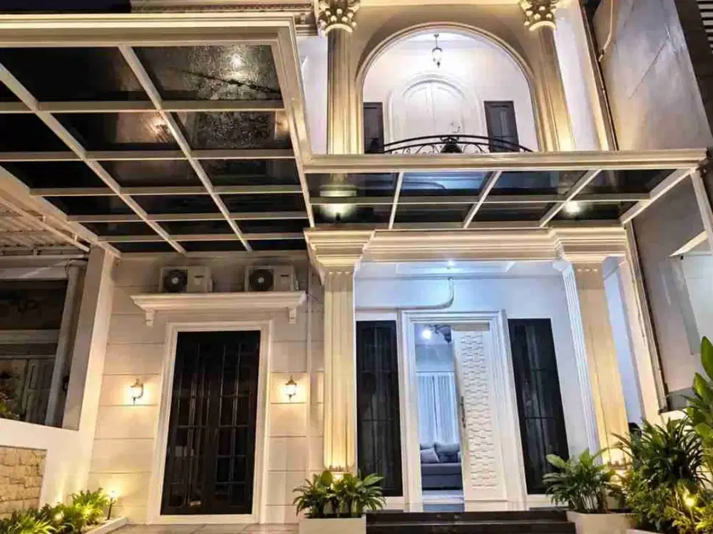RUMAH DIJUAL NUANSA AMERICAN STYLE DEKAT RAGUNAN JAKARTA SELATAN