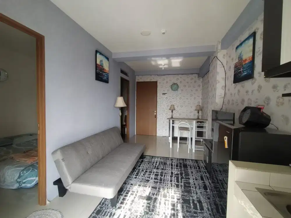 Dijual Apartemen Oak Tower A Lantai 18 – 2 Bedroom Semi Furnish, Lantai Tinggi, Fleksibel Ditata & Strategis di Pulo Gadung