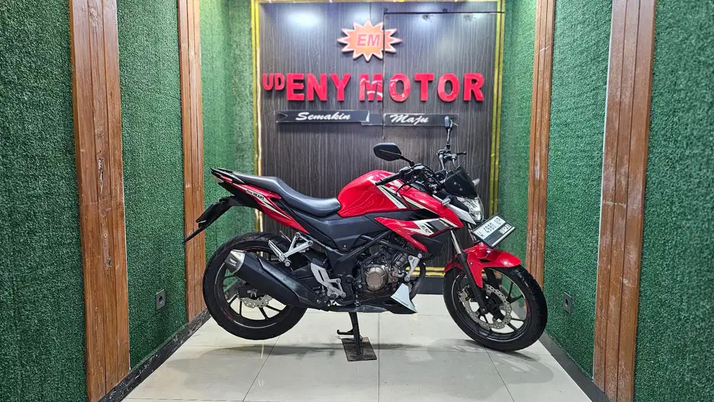 ENY MOTOR - GERCEP HONDA CB 150R STREETFIRE 2018 - KM 12RB