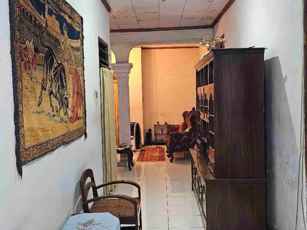 Jual Cepat rumah Tanah Abang strategis dekat Pasar Grosir dan kawasan komersil pusat bisnis dan Perkantoran