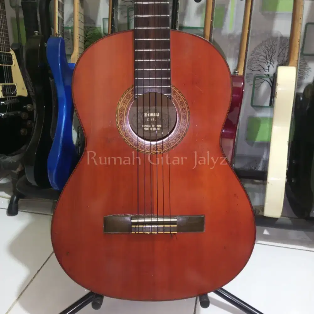 Gitar klasik Yamaha G 65