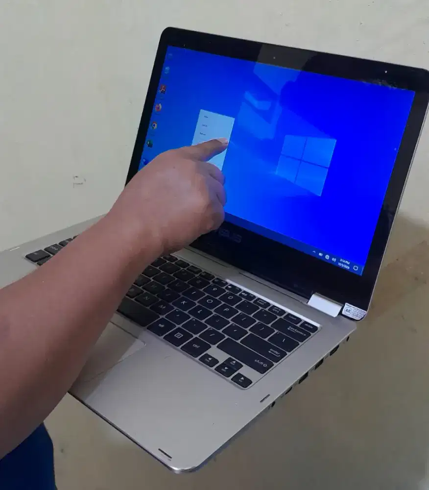 Laptop Asus Tipe 301uj core i5 2,3GHZ Gen 6 touchscreen
