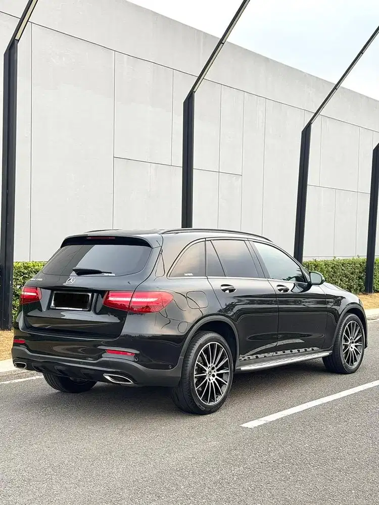 DIJAMIN ISTIMEWA! Mercedes Benz GLC200 AMG Night Edition 2.0 2019