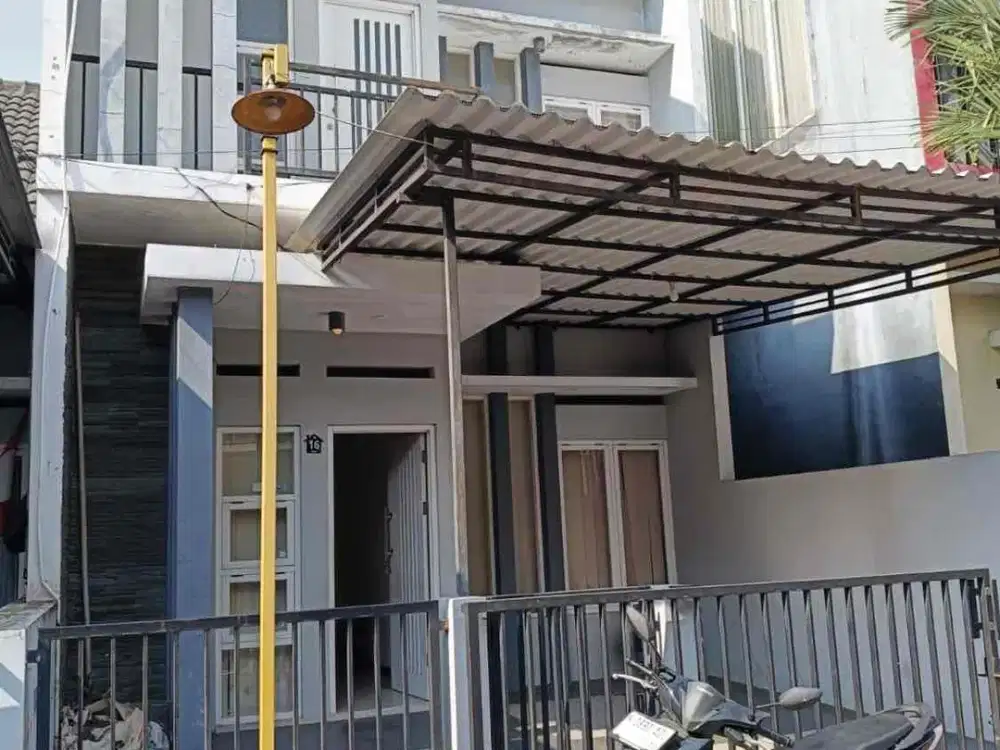 Disewakan Rumah 2 Lantai 5 Kamar Dekat Kampus UB Suhat