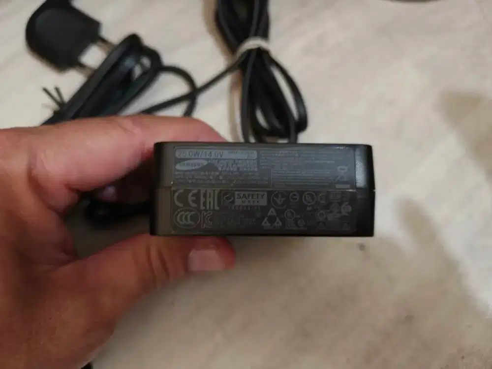 Adaptor Samsung Monitor LED 24  Copotan Original