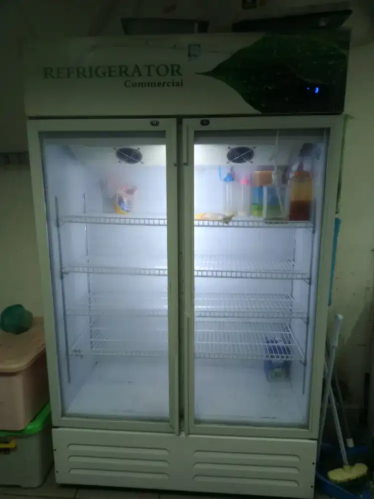 Chiller showcase 2 pintu