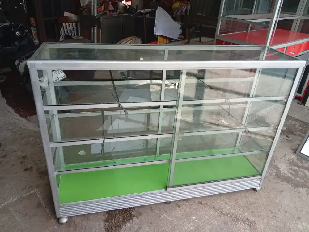 Etalase 1.5 meter