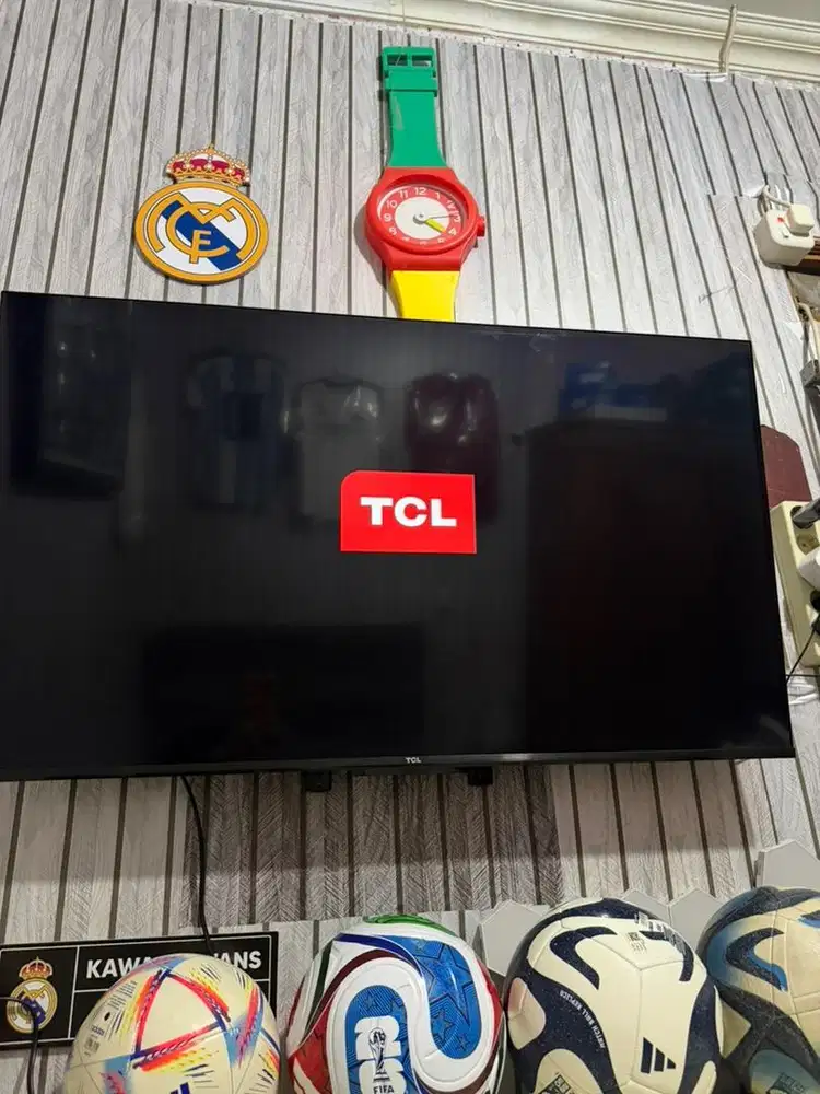 Di jual tv TCL 43 inch android tv