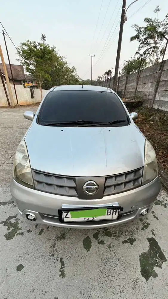 Nissan Grand livina 2009 Bensin