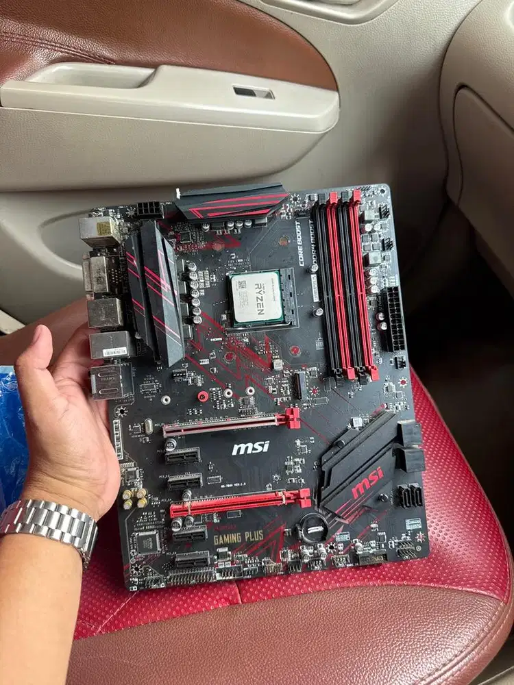 Ryzen 3 2200g dan Mobo minus