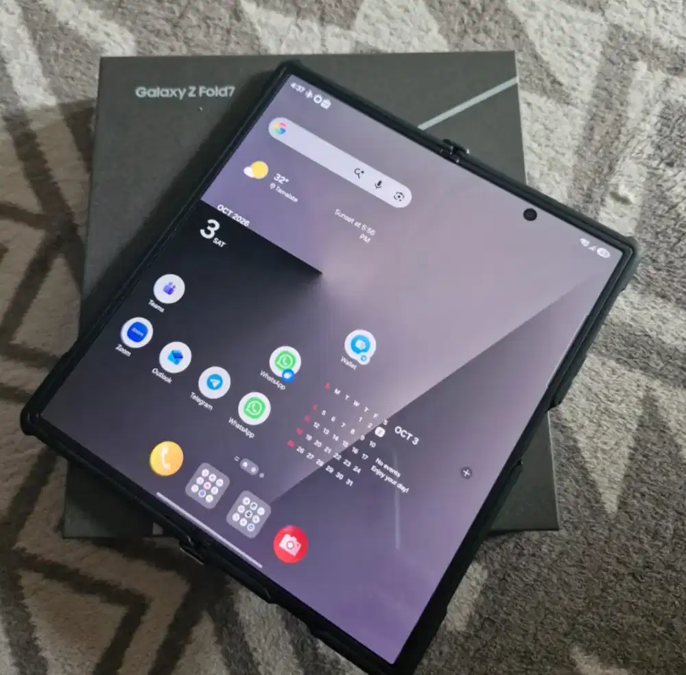 Samsung Fold 7 Jetblack