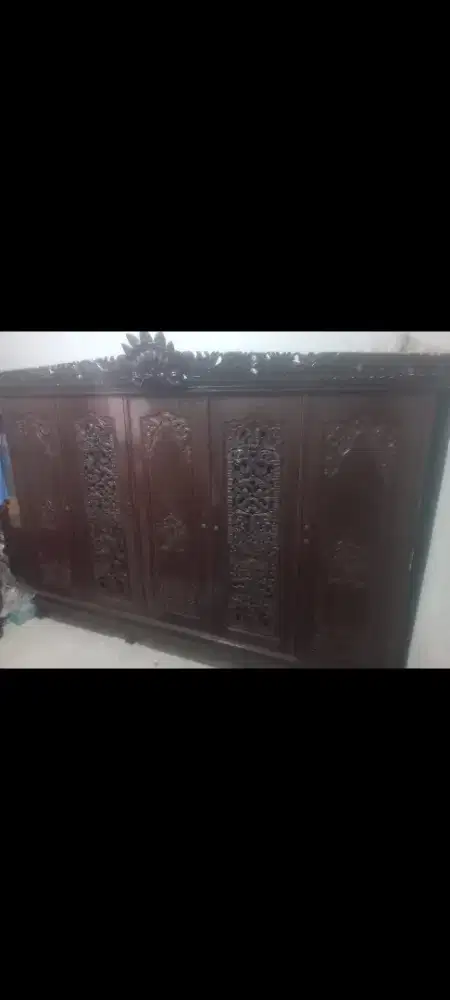 lemari pakaian jati Jepara asli antik 5 pintu