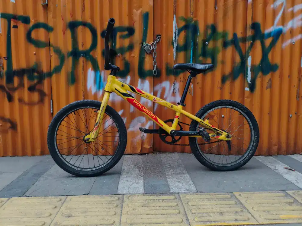 DIJUAL SEPEDA BMX POLYGON FRITZ BEKAS NEGO TIPIS