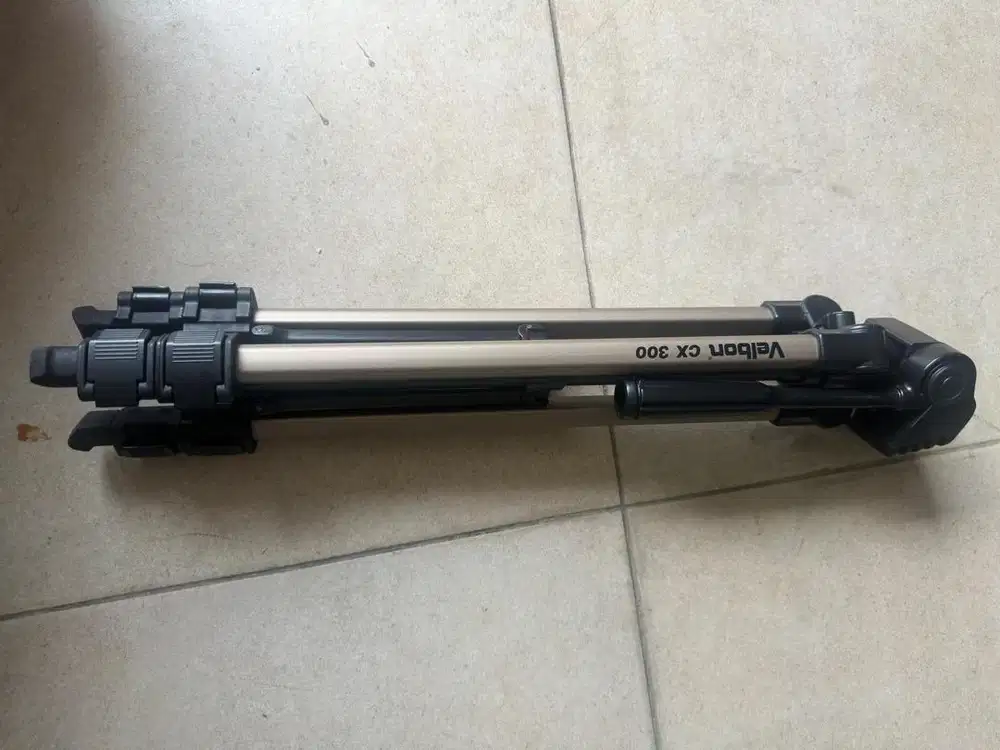 Tripod velbon cx 300