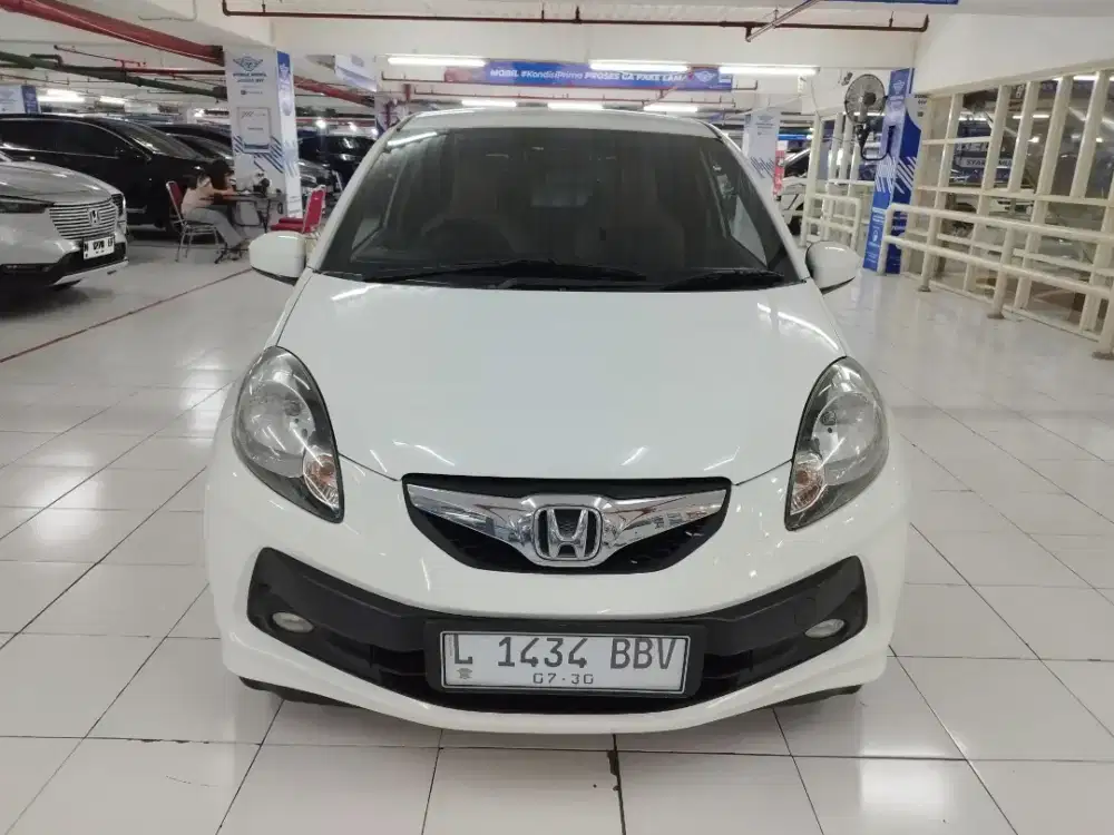 Brio E Manual 2014 Putih #Honda #mobilbekas #citycar #kreditmobil