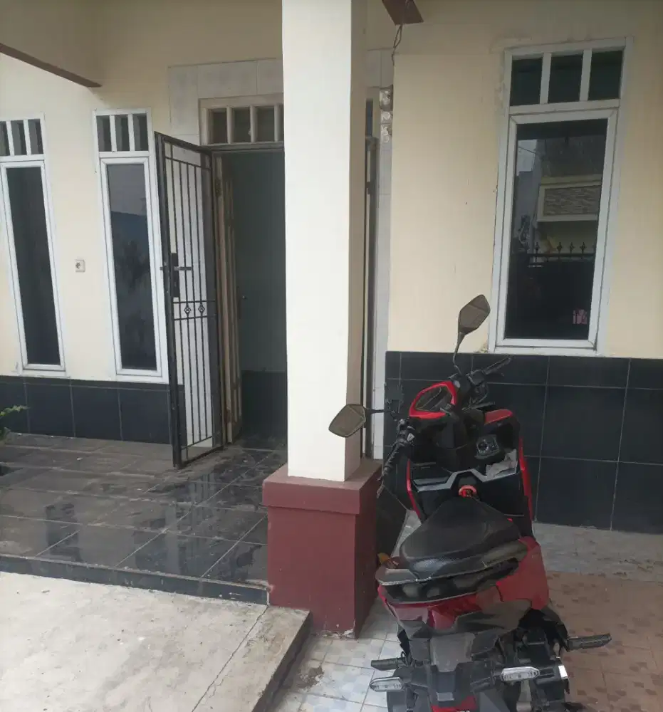 Dicari Jaga Anak dirumah dan antar jemput sekolah