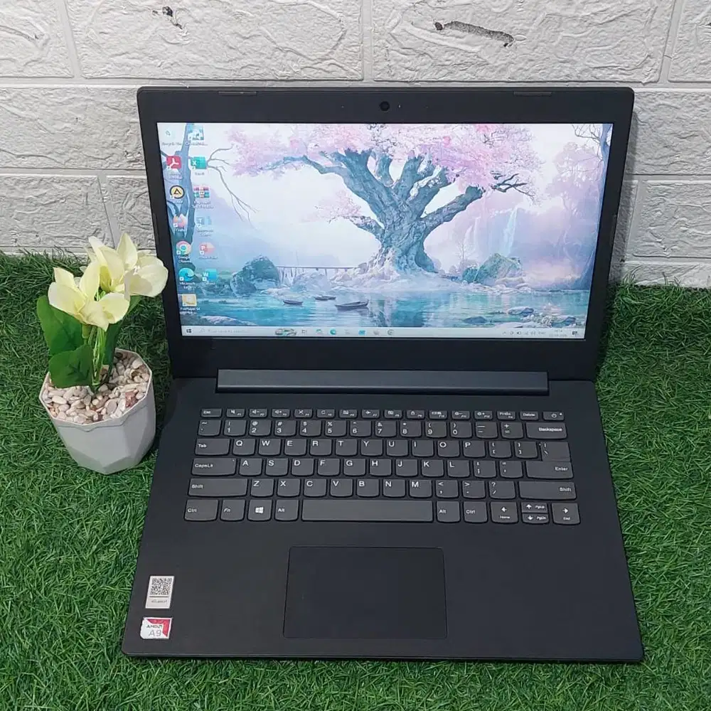 LENOVO IDEAPAD 130-14AST AMD A9-9425 RAM 8GB SSD 256GB