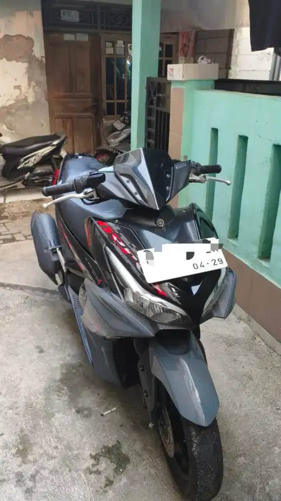 AEROX 2024 BLACK GRAY
