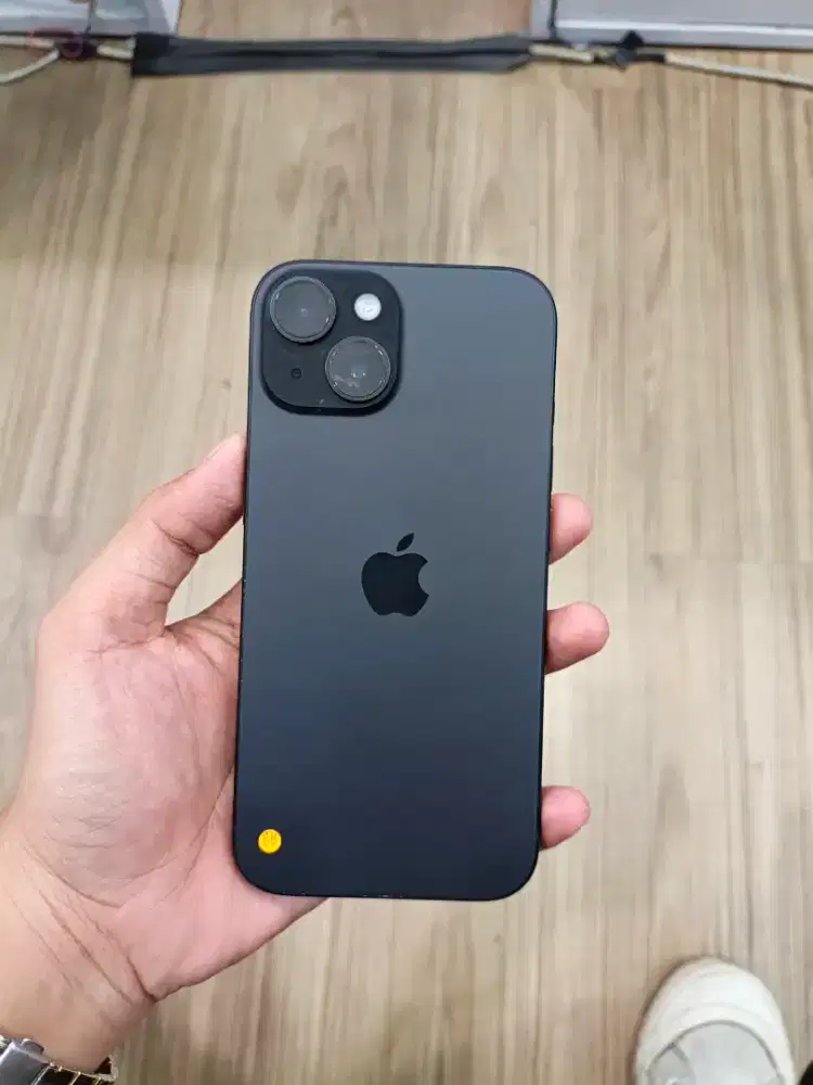 IPHONE 15 128 second RESMI IBOX