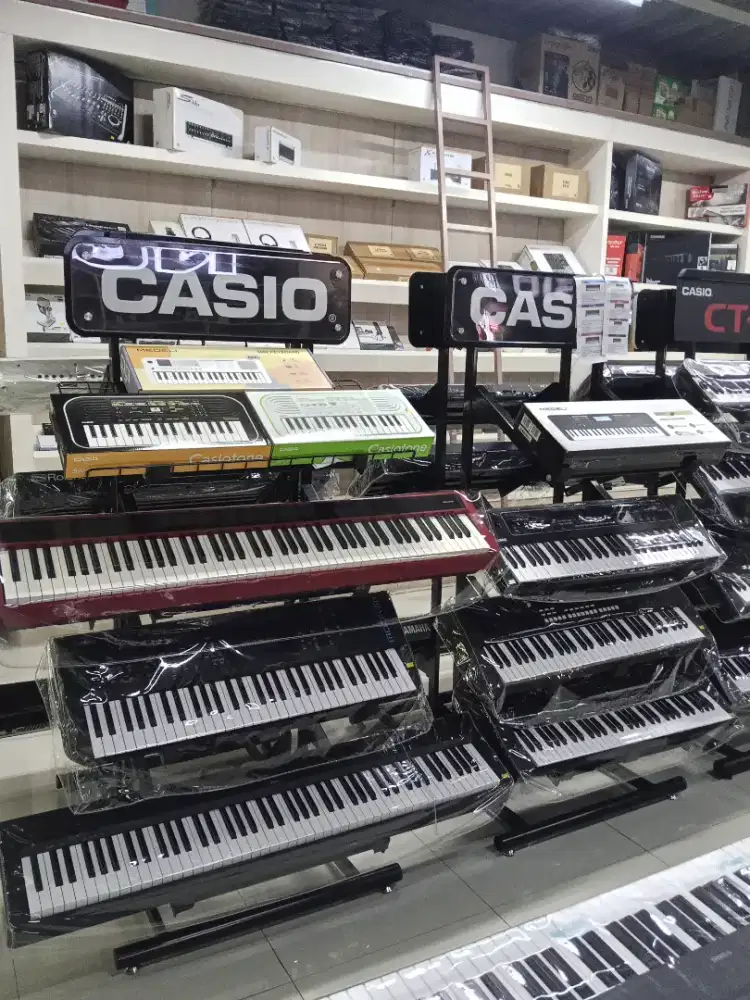 Alat Musik Piano Baru Hawila SBYA