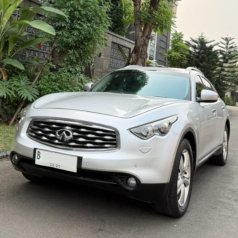 INFINITI FX37 Low KM Cash Jual Cepat 3.7 V6 Full Option SUV