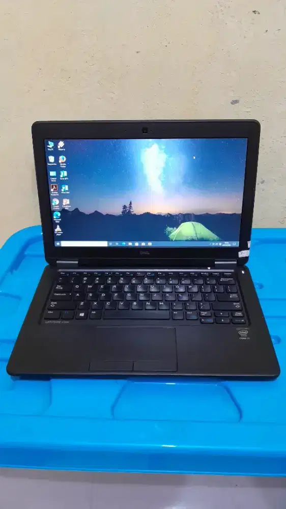 Laptop Dell Latitude E7250 Core i7 5600u 2,6 Ghz  Bagus Ok
