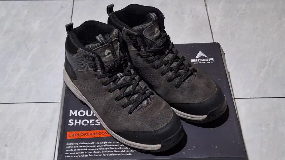 Sepatu Hiking & Touring Eiger