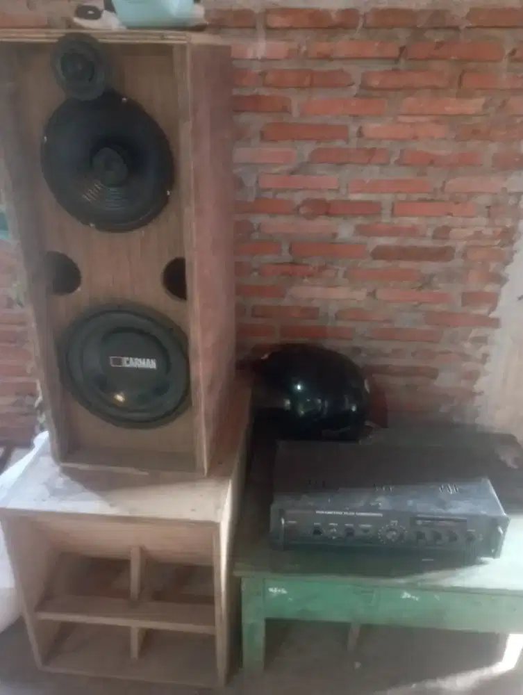 Dijual amplifier stereo trafo 5A + speaker 6inc dan 10 inc