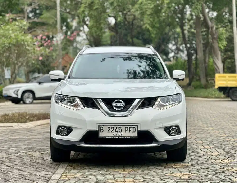 NISSAN X-TRAIL 2.5 AT 2017 - LOW KM & SIAP PAKAI