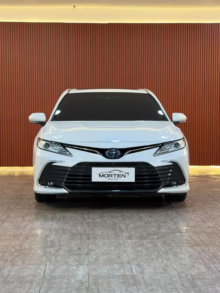 Toyota Camry V 2 5 Hybrid At 2022 (KM 58rb)