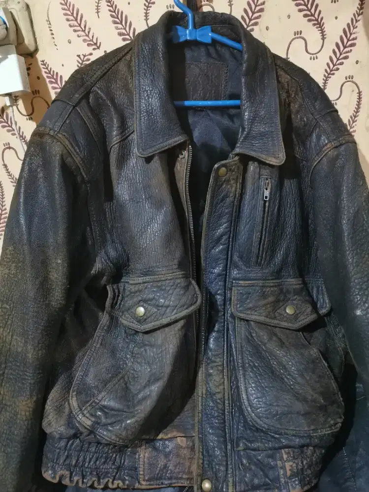 jaket kulit vintage