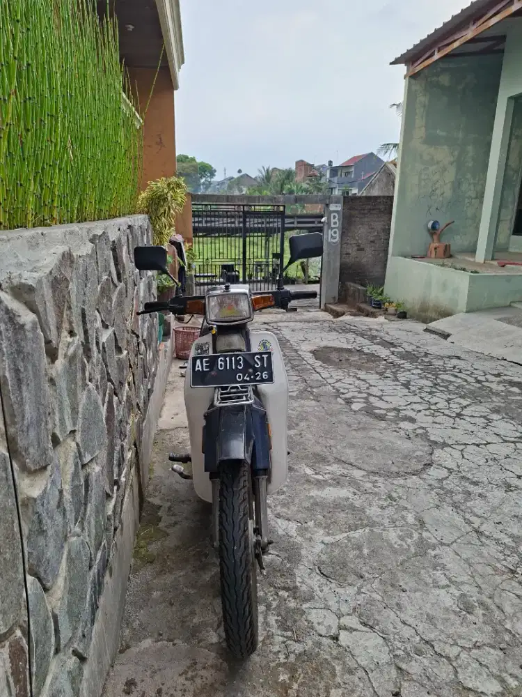 Suzuki Rc100 generasi Pertama
