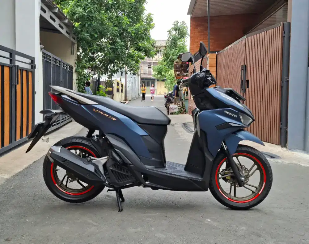Honda Vario 125 Gen 2 Keyless CBS ISS MULUSSS Pajak Hidup