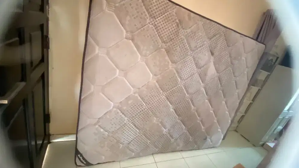 Springbed bekas layak pakai