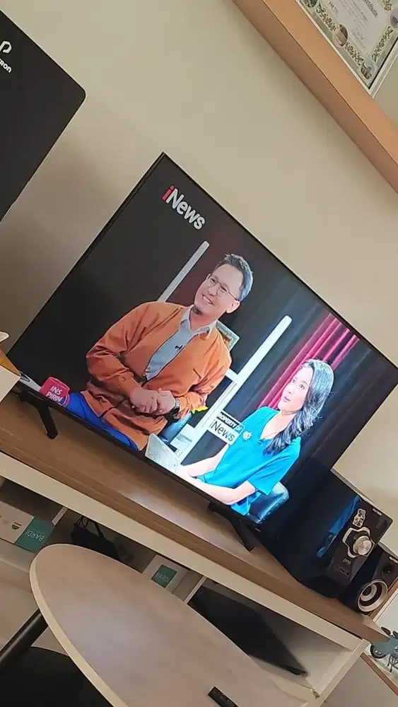 TV Samsung 43” UA43AU800KXXD