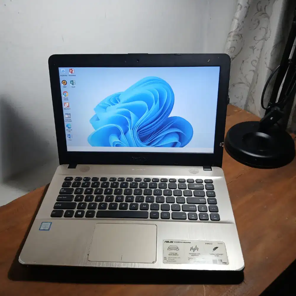 Asus x441U i3 Gen 6 RAM4 HDD 1 TB.NORMAL SIAP PAKE