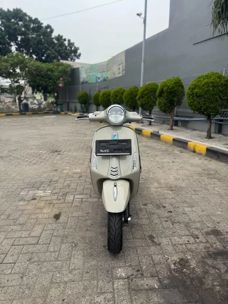 VESPA PRIMAVERA 180CC 2026 - TERMURAH