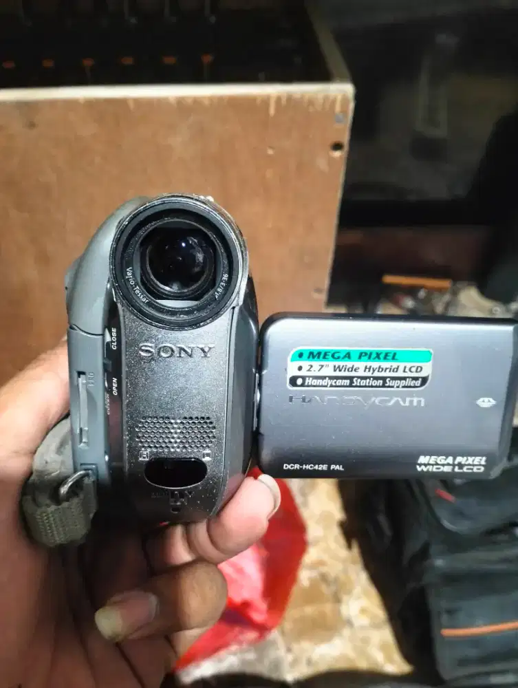 Handycam Sonny DCR-HC42E
