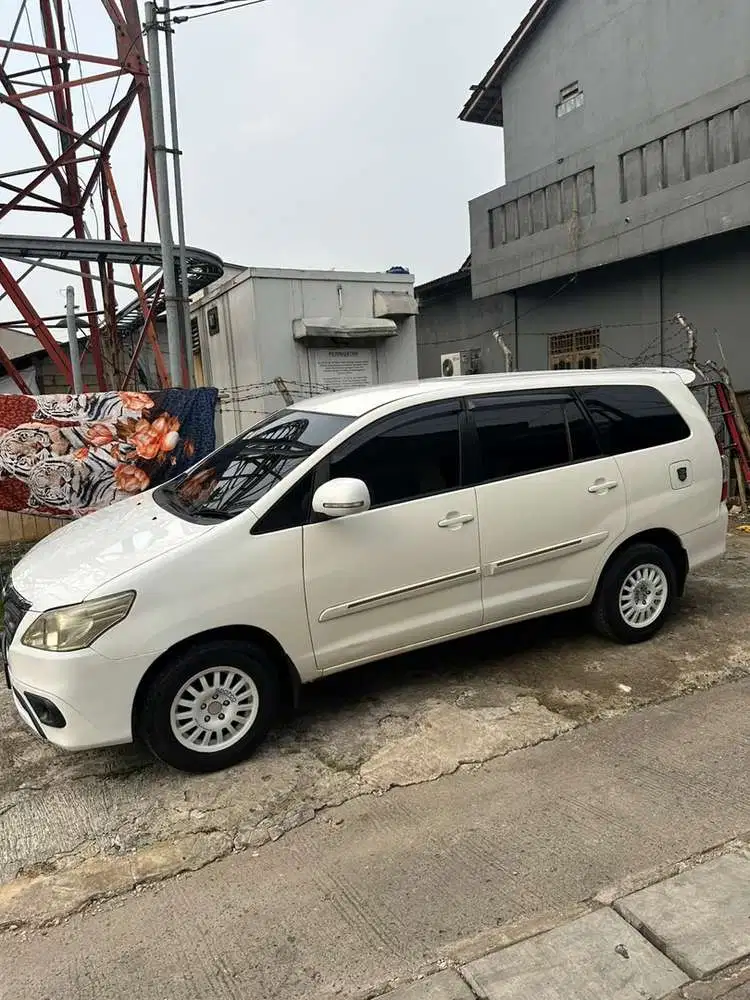 Toyota Kijang Innova 2010  type G Metic