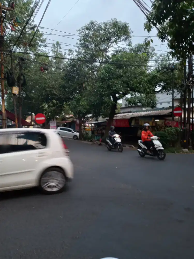 urgen siapa tau ada yg mau nolong dan ngga mandang fisik