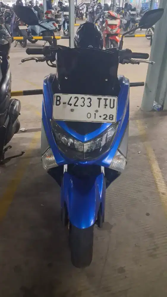 Nmax non abs perakitan 2017 registrasi 2018 18juta nego