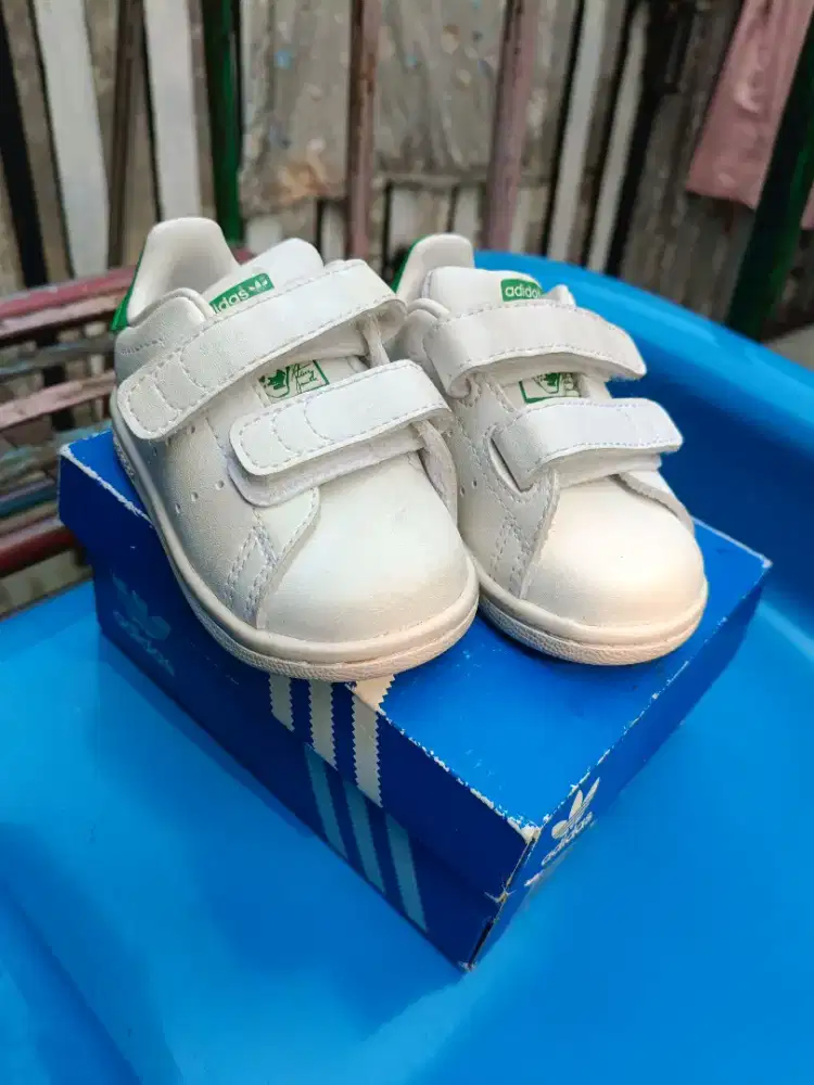 FS Sepatu Adidas Stan Smith