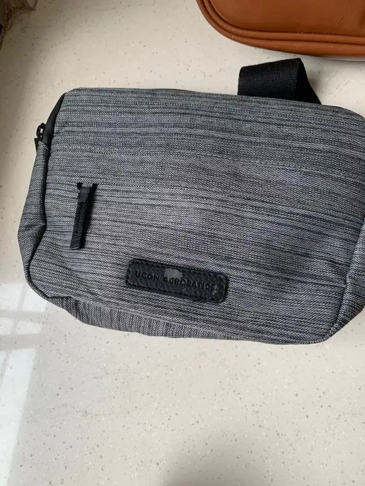 Sling bag cowo PEDRO dan UCON acrobatic ORIGINAL