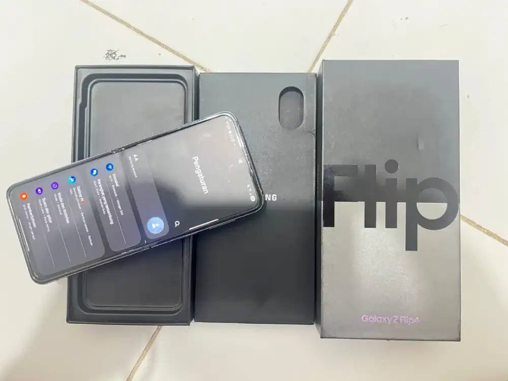 Samsung Flip 4 8/256gb Warna Ungu